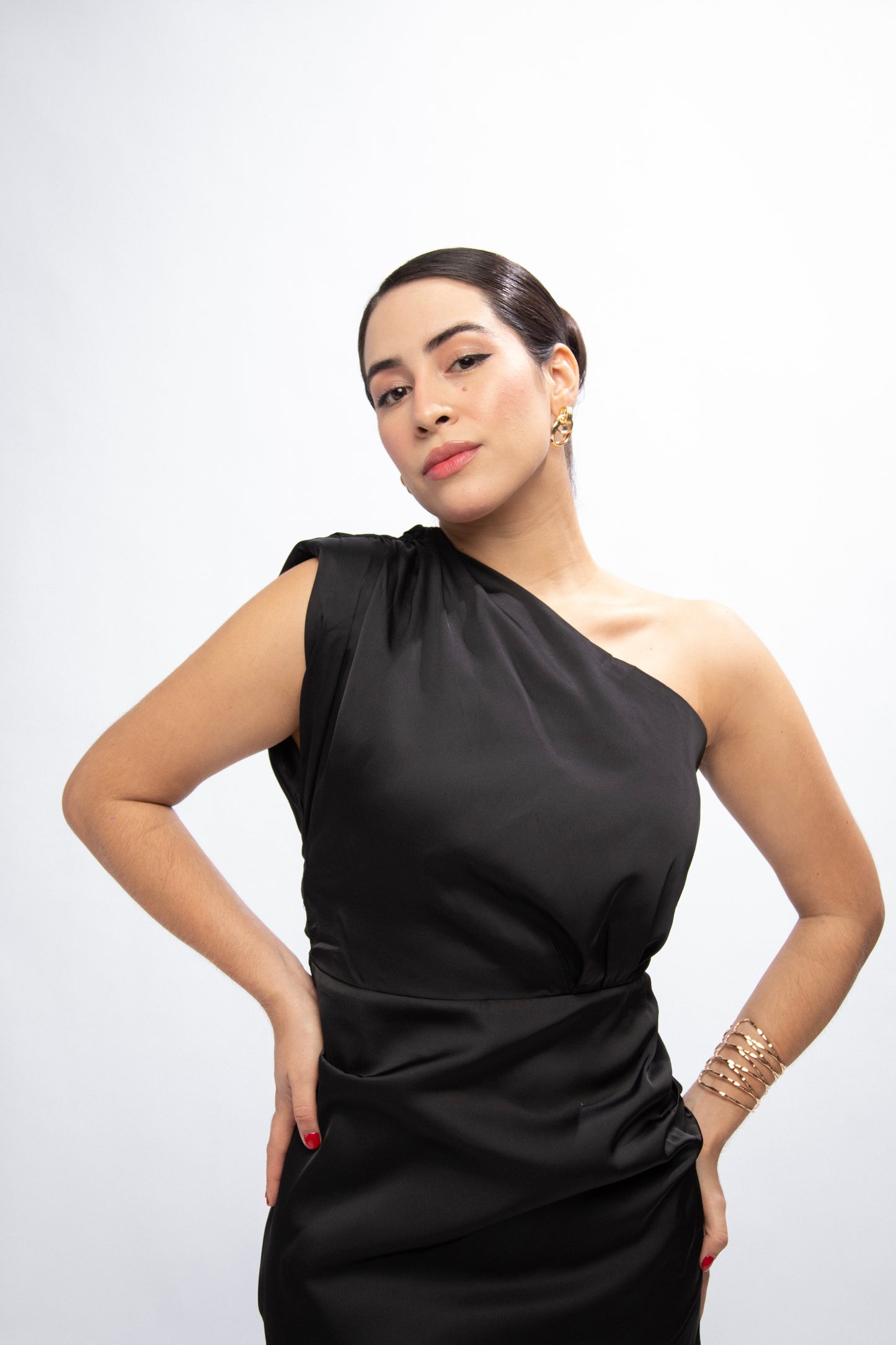 Vestido Corto Satin Negro